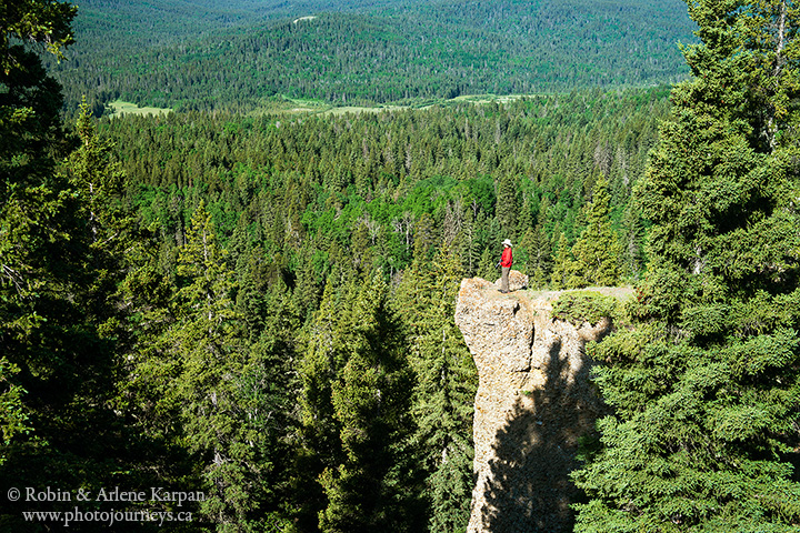 Hidden conglomerate cliffs