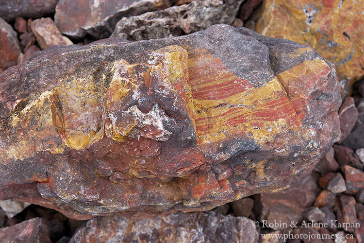 Colourful rocks, north shore, Lake Athabasca, Saskatchewan