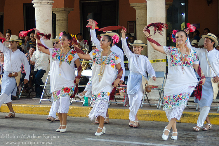 Folkloric Dancers, Merida, Mexico
